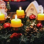El Adviento es un período de preparación que precede a la Navidad,